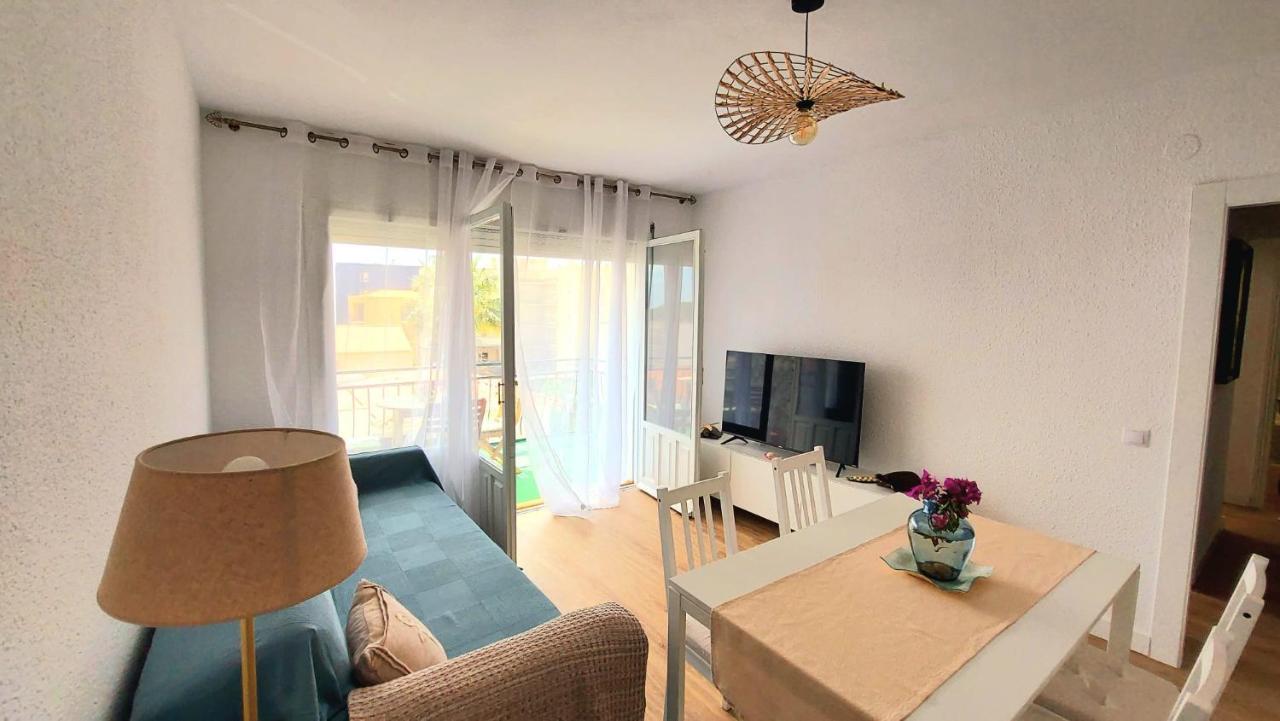 Marsolrosas Apartment Hospitalet De L'Infant Luaran gambar