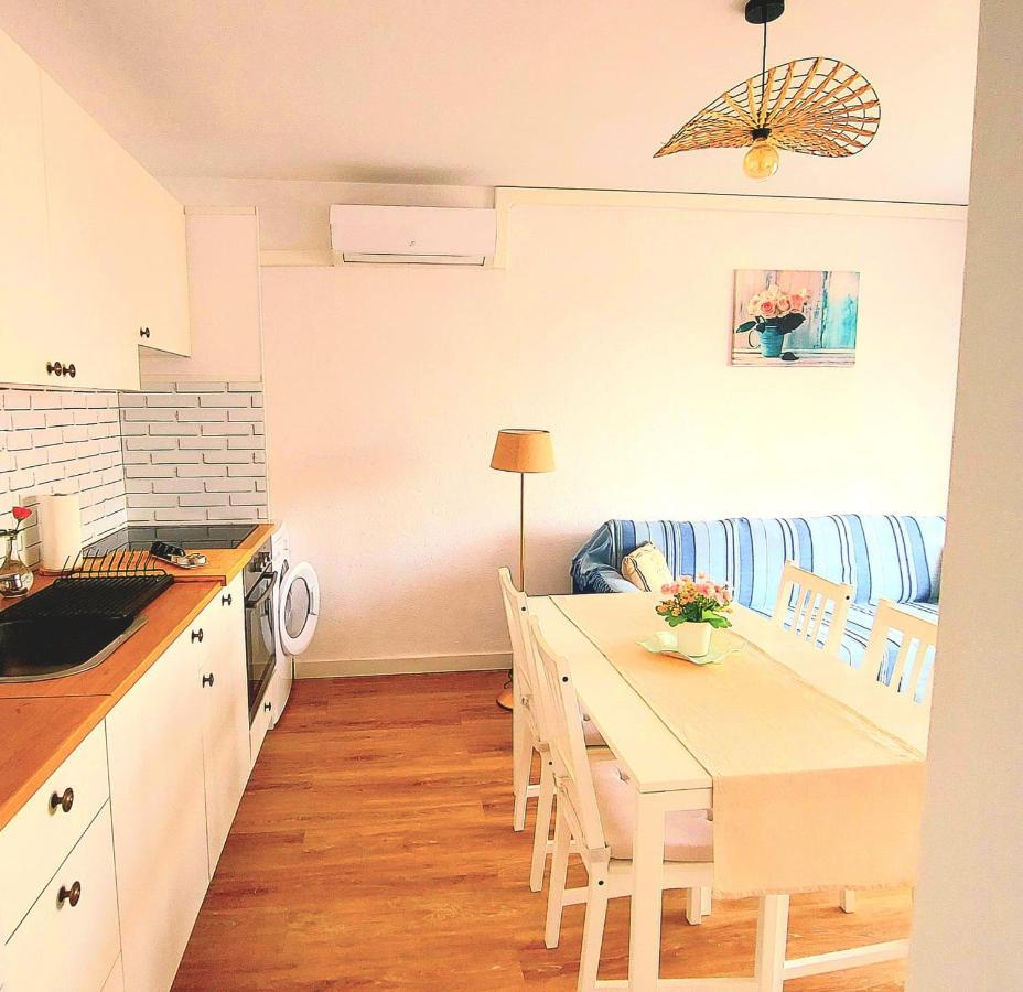 Marsolrosas Apartment Hospitalet De L'Infant Luaran gambar
